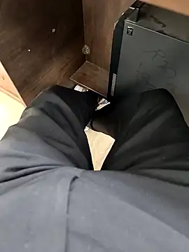 Snapshot of Kakabiraji chatting on 12-18-24, 09:14 Kakabiraji online show from 12-18-24, 09:14