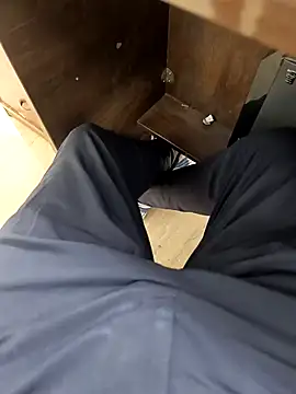 Snapshot of Kakabiraji chatting on 01-21-25, 08:30 Kakabiraji online show from 01-21-25, 08:30