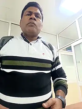 Snapshot of Kakabiraji chatting on 02-15-25, 12:43 Kakabiraji online show from 02-15-25, 12:43