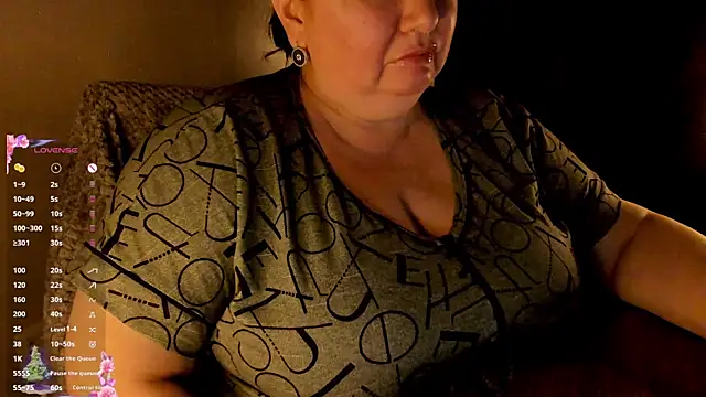 Snapshot of SexxyDreams1 chatting on 12-24-24, 04:51 SexxyDreams1 online show from 12-24-24, 04:51