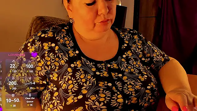 Snapshot of SexxyDreams1 chatting on 02-15-25, 06:12 SexxyDreams1 online show from 02-15-25, 06:12