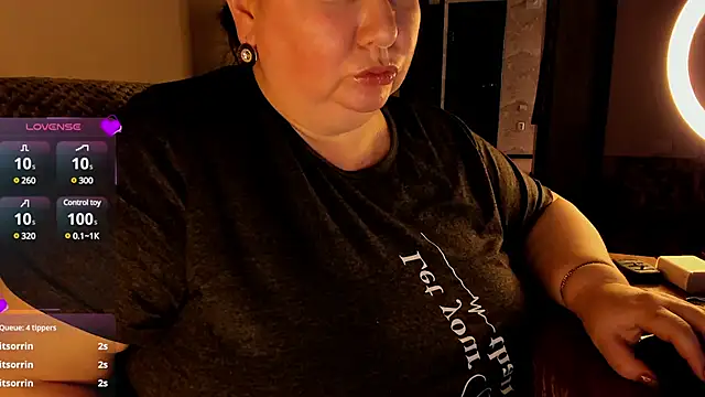 Snapshot of SexxyDreams1 chatting on 03-22-25, 04:03 SexxyDreams1 online show from 03-22-25, 04:03