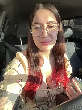 VikiDemi online show from 02-23-25, 11:55