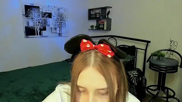 LinaTruly online show from 03-05-25, 11:38