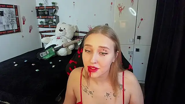 LinaTruly online show from 10-23-25, 09:35