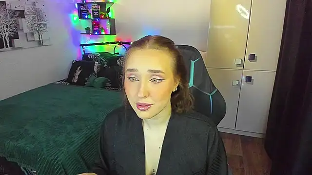 LinaTruly online show from 02-07-26, 10:13