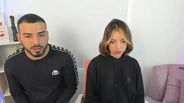 Snapshot of savage_sweethearts chatting on 01-20-25, 03:18 savage sweethearts online show from 01-20-25, 03:18