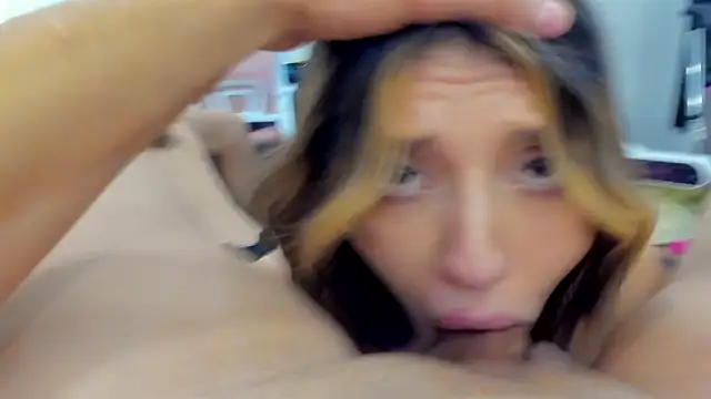 Snapshot of savage_sweethearts chatting on 03-13-25, 06:48 savage sweethearts online show from 03-13-25, 06:48