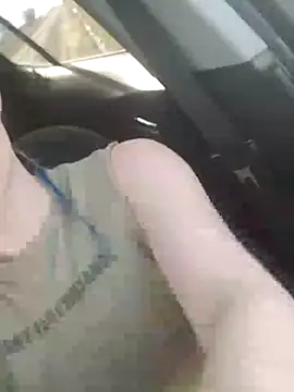 Snapshot of _hellostormy_ chatting on 02-04-25, 04:50 hellostormy online show from 02-04-25, 04:50