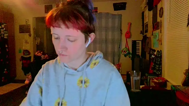 Snapshot of _hellostormy_ chatting on 03-11-25, 11:33 hellostormy online show from 03-11-25, 11:33