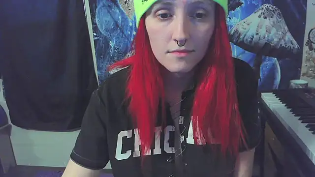 Snapshot of _hellostormy_ chatting on 12-13-25, 09:31 hellostormy online show from 12-13-25, 09:31