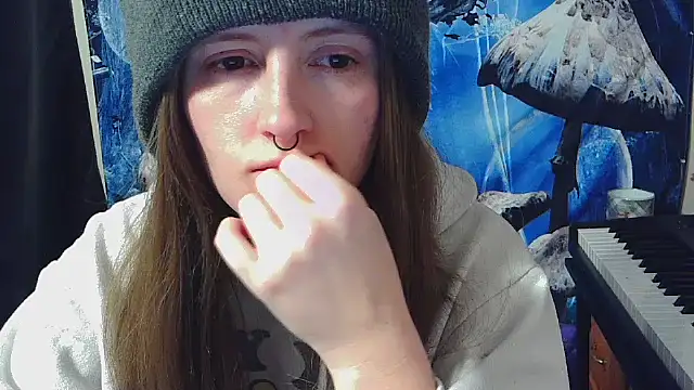 Snapshot of _hellostormy_ chatting on 12-19-25, 06:53 hellostormy online show from 12-19-25, 06:53