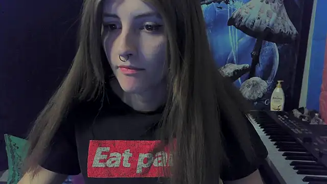 Snapshot of _hellostormy_ chatting on 03-13-26, 11:28 hellostormy online show from 03-13-26, 11:28