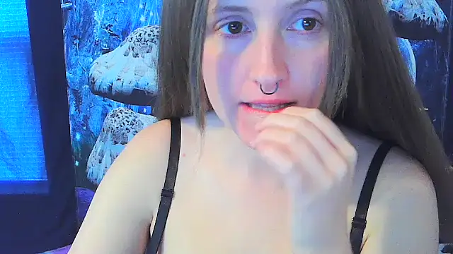 Snapshot of _hellostormy_ chatting on 04-03-26, 02:37 hellostormy online show from 04-03-26, 02:37