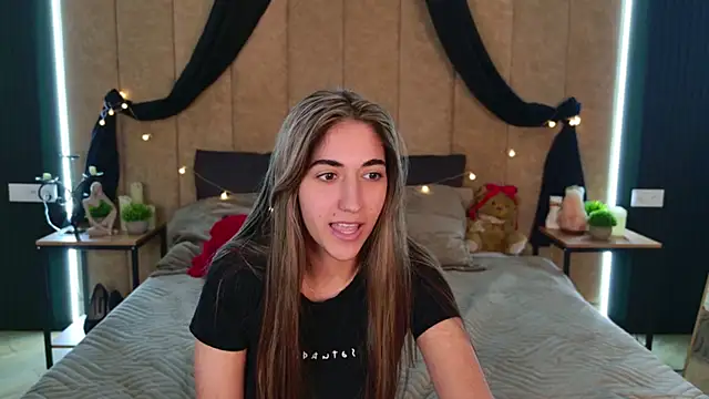 Snapshot of Teresa_Stane chatting on 02-19-25, 02:55 Teresa Stane online show from 02-19-25, 02:55