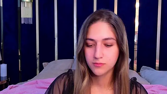 Snapshot of Teresa_Stane chatting on 11-18-25, 05:45 Teresa Stane online show from 11-18-25, 05:45