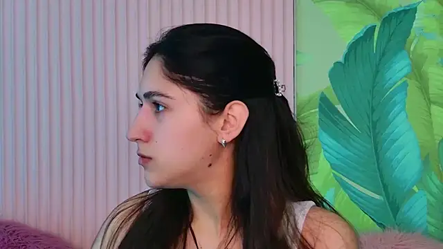 Teresa Stane online show from 12-16-25, 05:34