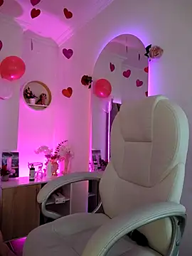 Snapshot of Aurora_Brownn chatting on 02-25-25, 10:37 Aurora Brownn online show from 02-25-25, 10:37