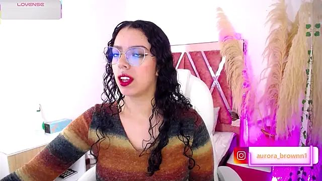 Snapshot of Aurora_Brownn chatting on 09-12-25, 04:34 Aurora Brownn online show from 09-12-25, 04:34