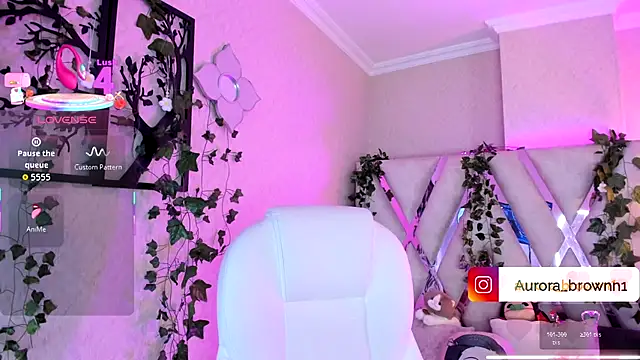 Snapshot of Aurora_Brownn chatting on 11-27-25, 04:58 Aurora Brownn online show from 11-27-25, 04:58