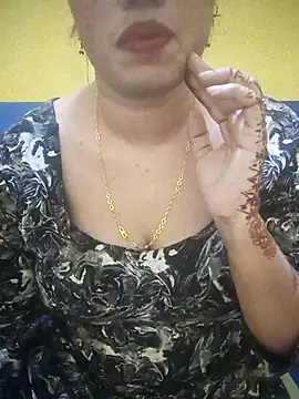 Snapshot of Haniya-143 chatting on 09-09-25, 08:08 Haniya-143 online show from 09-09-25, 08:08