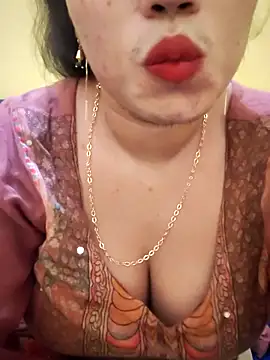 Snapshot of Haniya-143 chatting on 09-13-25, 10:31 Haniya-143 online show from 09-13-25, 10:31