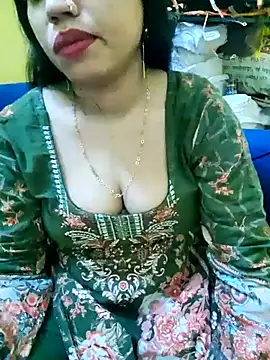 Snapshot of Haniya-143 chatting on 10-25-25, 11:32 Haniya-143 online show from 10-25-25, 11:32