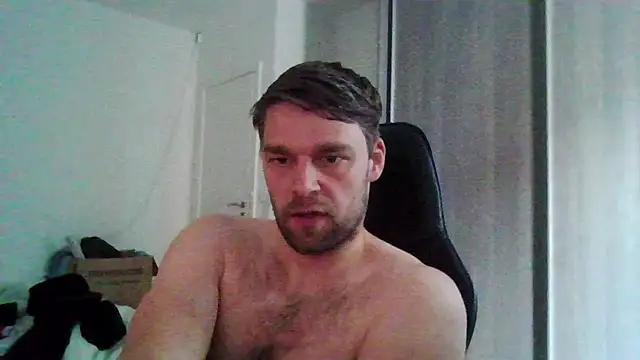 Snapshot of The_big_viking_ chatting on 06-16-26, 12:19 The big viking online show from 06-16-26, 12:19