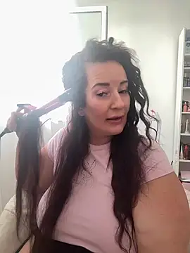 Snapshot of Engel_mia chatting on 07-18-26, 10:19 Engel mia online show from 07-18-26, 10:19
