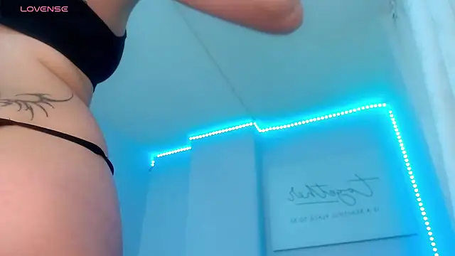 cami fire online show from 12-18-24, 11:08