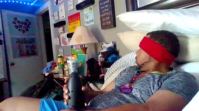 Snapshot of Creationmonster0 chatting on 11-03-25, 05:14 Creationmonster0 online show from 11-03-25, 05:14