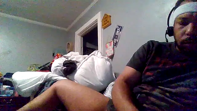 Snapshot of Creationmonster0 chatting on 11-15-25, 02:46 Creationmonster0 online show from 11-15-25, 02:46