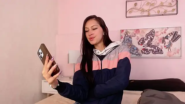 sara17  online show from 01-13-26, 08:14