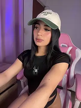 Emily-14 online show from 01-16-26, 02:37