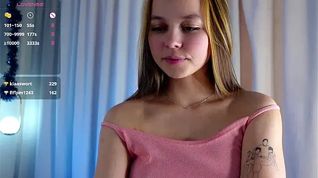 FalineDowlen online show from 12-25-24, 04:12