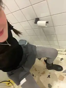 Mia Mia M online show from 02-04-26, 02:45