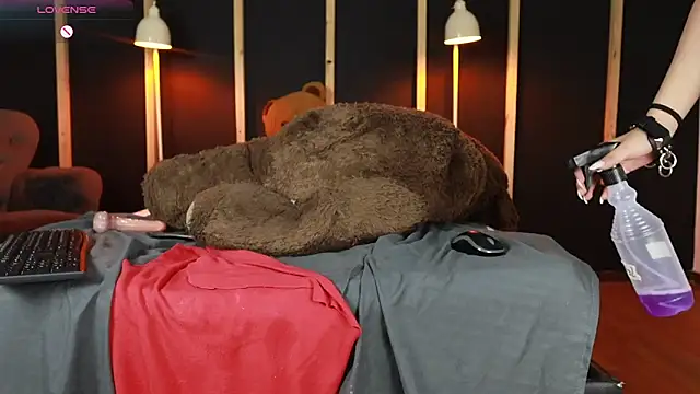 Snapshot of vampy_dolll chatting on 02-26-25, 12:49 vampy dolll online show from 02-26-25, 12:49