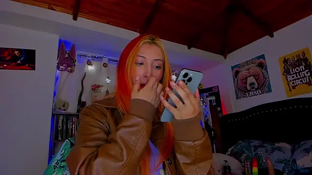 Snapshot of cuteweed420 chatting on 01-04-25, 05:48 cuteweed420 online show from 01-04-25, 05:48