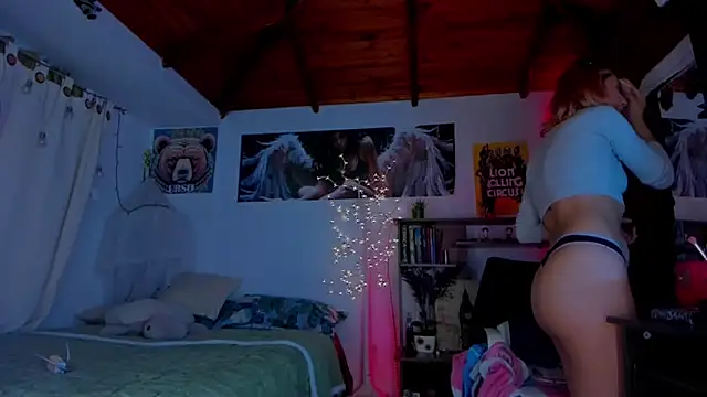 Snapshot of cuteweed420 chatting on 03-18-25, 07:53 cuteweed420 online show from 03-18-25, 07:53