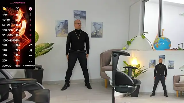 Snapshot of ryan_master_ chatting on 12-18-24, 01:34 ryan master online show from 12-18-24, 01:34