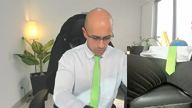 Snapshot of ryan_master_ chatting on 12-27-24, 03:59 ryan master online show from 12-27-24, 03:59