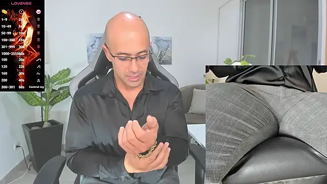 Snapshot of ryan_master_ chatting on 01-02-25, 10:05 ryan master online show from 01-02-25, 10:05