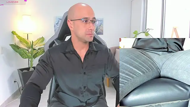 Snapshot of ryan_master_ chatting on 01-02-25, 01:08 ryan master online show from 01-02-25, 01:08