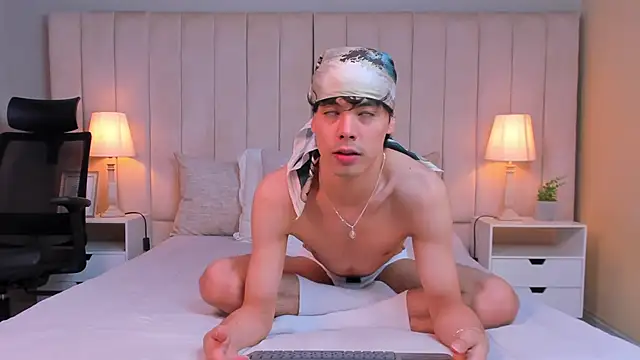 Snapshot of Dammon_Stallion chatting on 01-26-25, 05:23 Dammon Stallion online show from 01-26-25, 05:23