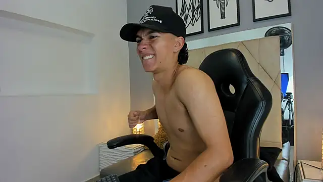 ricky backus online show from 10-12-25, 03:55