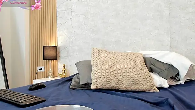 Freyaa   online show from 02-08-25, 03:19