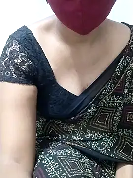 Snapshot of Telugu_magic_07 chatting on 12-18-24, 05:21 Telugu magic 07 online show from 12-18-24, 05:21