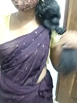 Snapshot of Telugu_magic_07 chatting on 03-16-25, 11:27 Telugu magic 07 online show from 03-16-25, 11:27