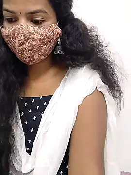 Snapshot of Telugu_magic_07 chatting on 11-25-25, 11:32 Telugu magic 07 online show from 11-25-25, 11:32