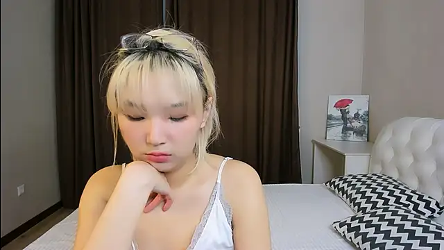 Milla Aheo online show from 09-17-25, 07:15